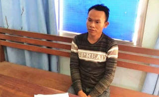 Sau gần 10 ngày lẩn trốn, kẻ dùng dao bấm đâm chết người ra đầu thú