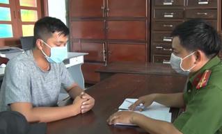 Cộng tác viên công ty địa ốc mua “sổ đỏ” giả để lừa đảo