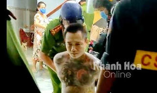 'Con nghiện' rút súng dọa bắn lực lượng làm nhiệm vụ phòng, chống dịch COVID-19