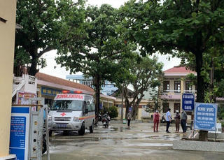 Một học sinh nghi nhiễm COVID-19, trường tiểu học tại Phú Yên phải tạm dừng học trực tiếp