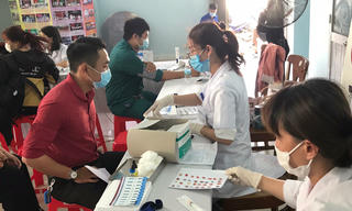 Ngày hội hiến máu ngành Ngân hàng Khánh Hoà: “Giữ nhịp đập trái tim – Chung tay chiến thắng COVID-19”