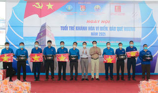 Ngày hội “Tuổi trẻ Khánh Hòa vì biển, đảo quê hương”