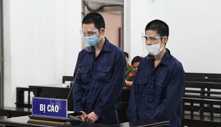 Lãnh 19 năm tù vì mang dao đi… can ngăn mâu thuẫn