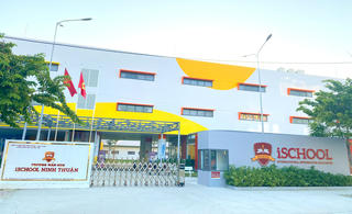 Chuyến xe thiện nguyện mùa xuân của iSchool Ninh Thuận