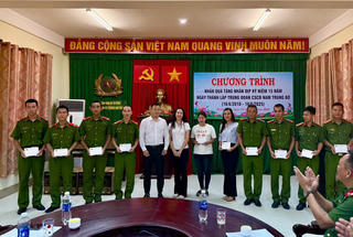 Nhiều hoạt động ý nghĩa, thiết thực trong dịp kỷ niệm 15 năm thành lập Trung đoàn Cảnh sát cơ động Nam Trung Bộ