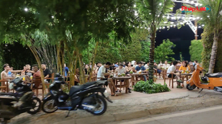 Tây Hồ - Hà Nội: Nhiều cơ sở kinh doanh đồ ăn, thức uống vẫn mở cửa sau giờ giới nghiêm