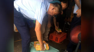 Thu giữ hàng nghìn que Kem 35 "nhái"