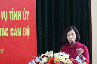 Bà Hoàng Thị Hoài Phương làm Tổng biên tập Báo Nam Định