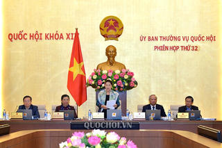 'Dù ai viết sách giáo khoa thì Bộ trưởng GD & ĐT vẫn phải chịu trách nhiệm'