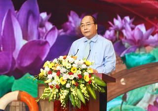 Học tập và làm theo tư tưởng, đạo đức, phong cách Hồ Chí Minh là nhiệm vụ quan trọng, thường xuyên và lâu dài
