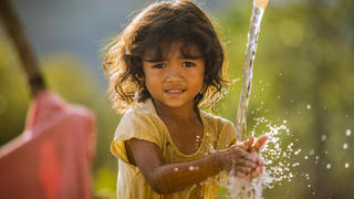 Mục tiêu đến năm 2030: 65% dân số nông thôn được sử dụng nước sạch