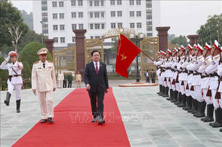 Chủ tịch Quốc hội Vương Đình Huệ thăm, chúc Tết Công an tỉnh Lào Cai
