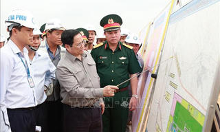 Thủ tướng đề nghị khắc phục hạn chế để đạt mục tiêu xây dựng sân bay Long Thành