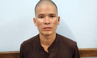 Kẻ cạo trọc đầu, mặc áo thầy tu đi cướp tiệm vàng ở Bình Định có biểu hiện tâm thần