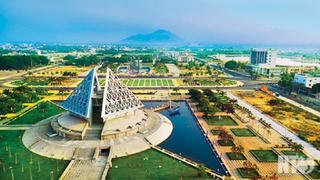Tìm "đại bàng xây tổ' cho Ninh Thuận