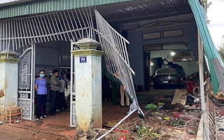 Tài xế say rượu lái ô tô lao vào nhà dân tông chết người đàn ông