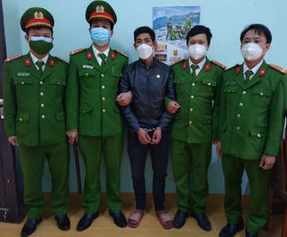 Bắt đối tượng có lệnh truy nã từ TP Đà Đẵng trốn thi hành án ra Quảng Bình