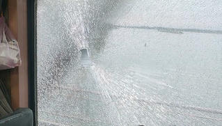 Quảng Bình: Truy tìm nhóm đối tượng ném đá vỡ kính tàu SE7