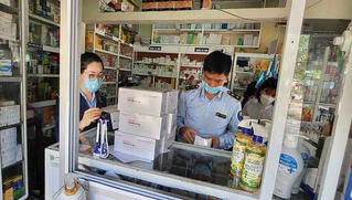 Quảng Bình liên tiếp phát hiện vi phạm trong kinh doanh kit test nhanh COVID-19
