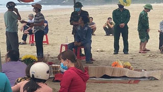 Quảng Bình: Tìm thấy học sinh lớp 8 bị nước biển cuốn trôi sau 3 ngày mất tích