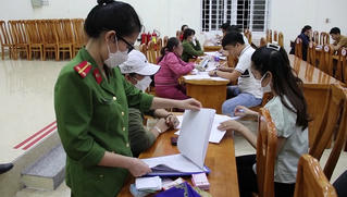 Triệu tập gần 100 đối tượng ghi lô đề cực lớn tại TP. Đồng Hới