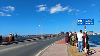 Tìm thấy cô gái người Hà Tĩnh nhảy cầu Nhật Lệ 1