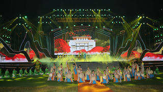 Lắng đọng chương trình nghệ thuật 'Âm vang miền sơn cước' kỷ niệm 150 năm huyện Tuyên Hóa 