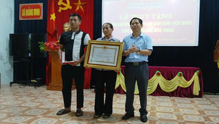 Truy tặng Huân chương Dũng cảm cho công dân có hành động xả thân chữa cháy rừng