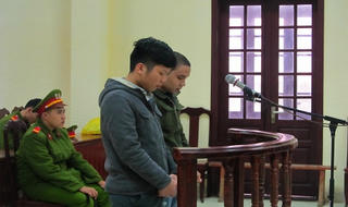 Nhập vai “người thân” ở nước ngoài để lừa rút tiền trong tài khoản ngân hàng