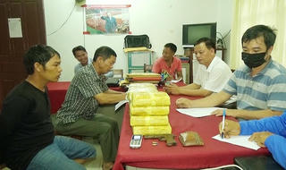 Bắt trùm ma túy người Lào mang theo vũ khí “nóng” đi giao hàng