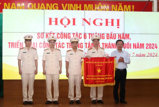 Công an tỉnh Quảng Ninh phấn đấu 5 năm liên tiếp nhận Cờ thi đua của Chính phủ 