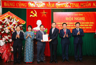 Ông Bùi Ngọc Quang giữ chức vụ Tổng biên tập Báo và Đài phát thanh - Truyền hình Ninh Bình