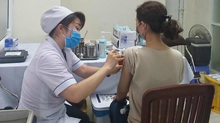 Hơn 70.000 người ở TP HCM sẽ tiêm vaccine COVID-19 trong đợt 3