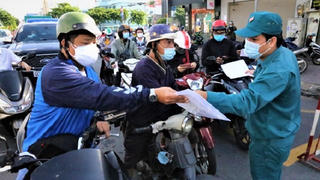 Kiến nghị ra vào TP HCM không cần có kết quả xét nghiệm âm tính