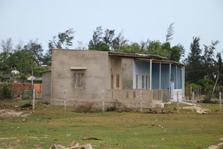 Dân "lơ" chính quyền để lấn chiếm đất đai, xây nhà trái phép tại Khu kinh tế Nhơn Hội