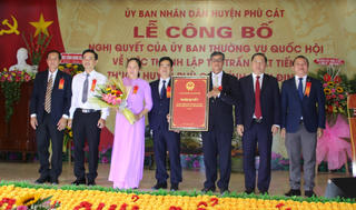 Công bố thành lập thị trấn Cát Tiến