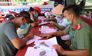 Tìm người đến các điểm nguy cơ lây COVID - 19 tại Bình Định