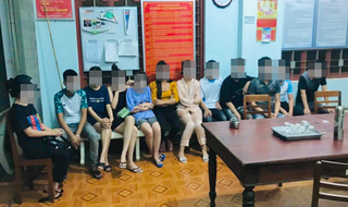 Tổ chức ăn nhậu trong mùa dịch COVID-19, 13 đối tượng bị phạt 135 triệu đồng