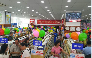 Thị trường sách giáo khoa, đồ dùng học tập: Nhộn nhịp “vào mùa”