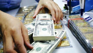 Giá vàng SJC tăng thêm 150.000 đồng/lượng, giá USD giảm nhẹ