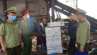 Phát hiện 150 kg thịt gà đông lạnh không rõ nguồn gốc chuẩn bị đưa vào bếp ăn Khu công nghiệp