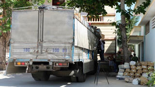 Bắt giữ lô hàng điều hòa nhiệt độ và các thiết bị điện gia dụng đã qua sử dụng trị giá 400 triệu đồng