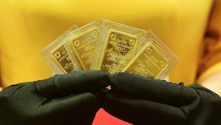 Vàng trong nước 'tăng cuồng', chờ vọt đỉnh mới