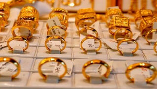 Vàng trong nước tiến thẳng mốc 60 triệu đồng/lượng