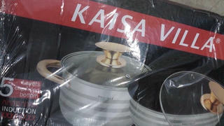 Phát hiện 200 bộ nồi inox trị giá hơn 107 triệu đồng vi phạm về nhãn hàng hóa