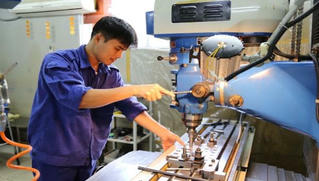 Từ hôm nay (3/8), chính thức giảm 30% thuế thu nhập doanh nghiệp