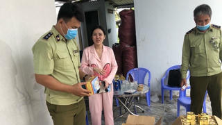 Tạm giữ trên 2.000 sản phẩm mỹ phẩm tại Long An