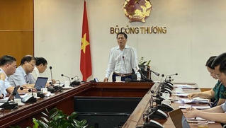 Rút lại phương án một giá điện