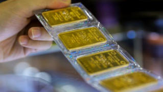 Giá vàng trong nước và thế giới cùng giảm trong phiên đầu tuần