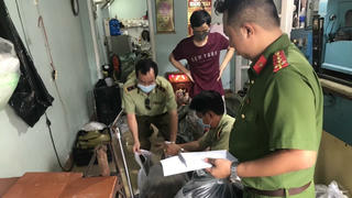Bình Dương phát hiện hơn 4.600 đôi giầy giả mạo nhãn hiệu